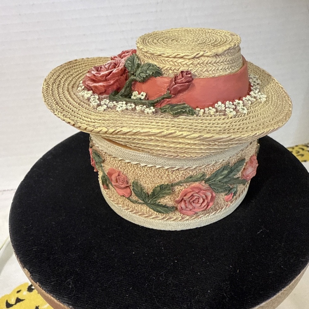 Handpainted Resin Or Clay Round Trinket Box with Roses and Ribbons Rode Inside - Picture 6 of 9